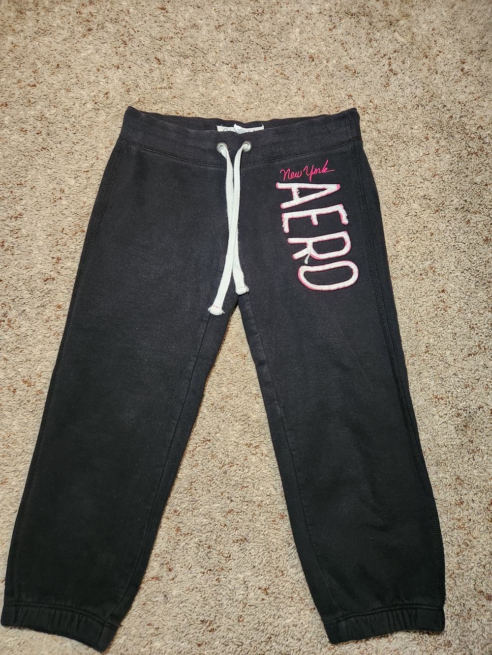 Aeropostale Black 'AERO' Girls Capri Sweatpants with Pink Logo Size XS